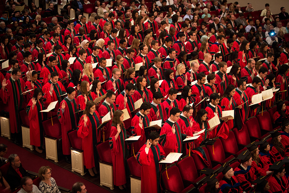 Weill Cornell Medical College's Class of 2015 takes the Hippocratic Oath. Photo credit: Weill Cornell Medical College