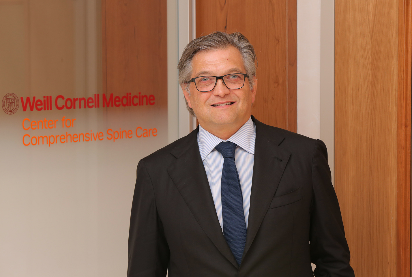 Dr. Roger Härtl