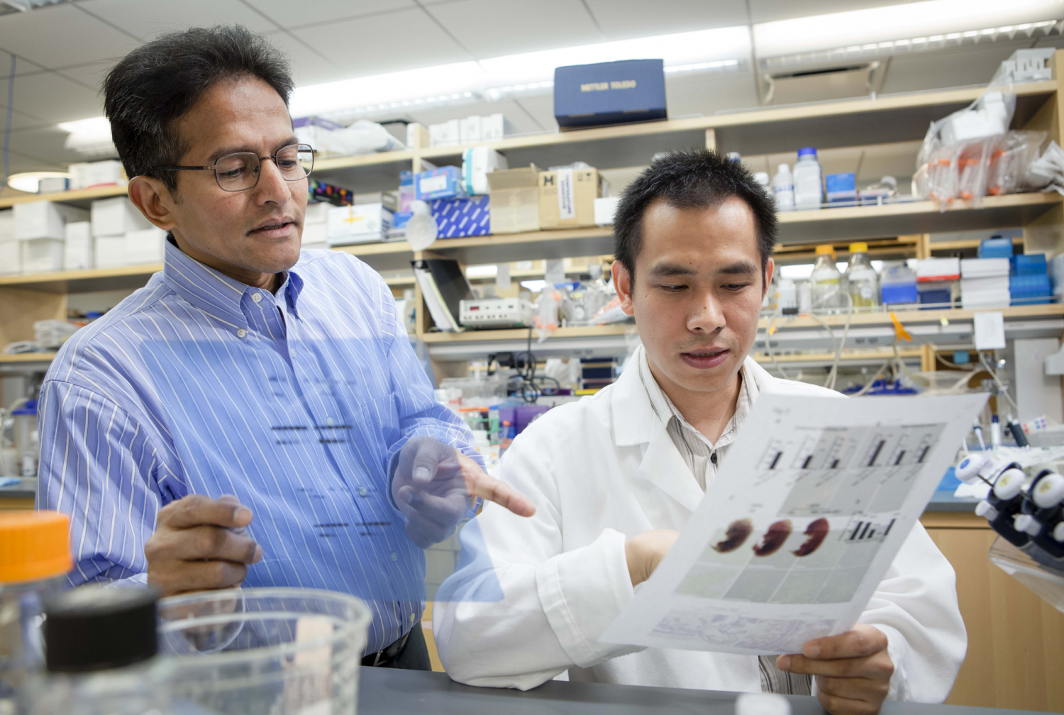 Drs. Timothy Hla and Yuquan Xiong