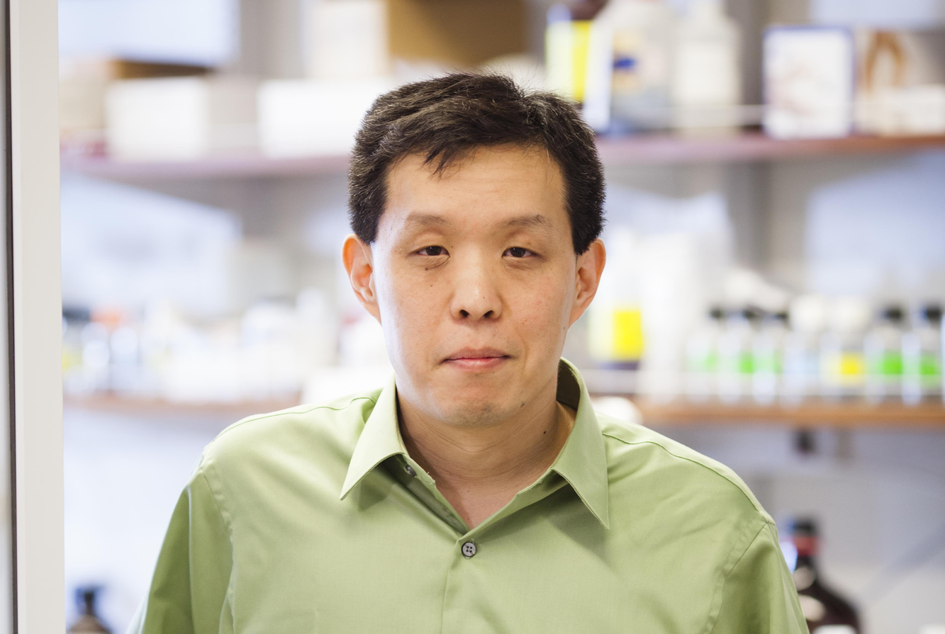 Dr. Kyu Rhee 