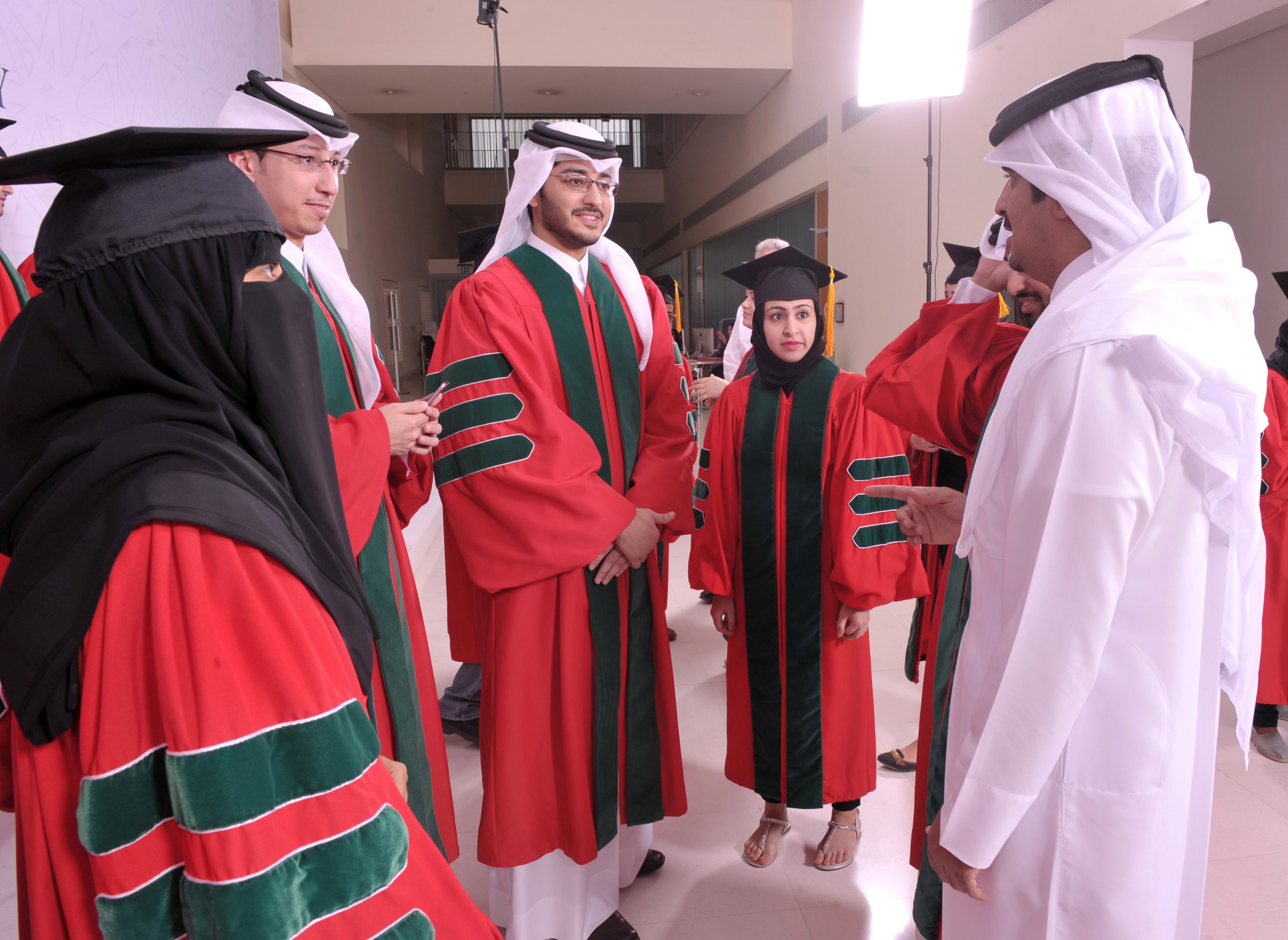 graduating students from Weill Cornell Medical College in Qatar have discussion with Minister of Health, His Excellency Abdulla bin Khalid Al Qahtani.