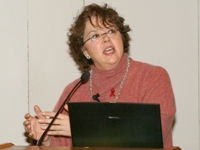 Laurie Garrett delivering her lecture on "AIDS: The Lessons Not Learned, and the Perils That We Face."
