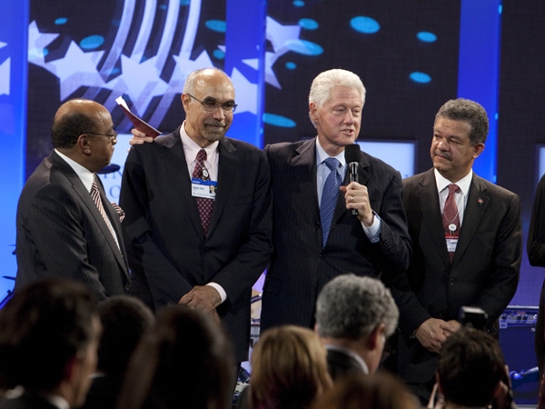 President of the Dominican Republic Dr. Leonel Fernandez, left