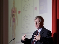 Dr. Michael Shuler at the Symposium on Nanomedicine