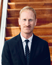 Dr Peter Steel