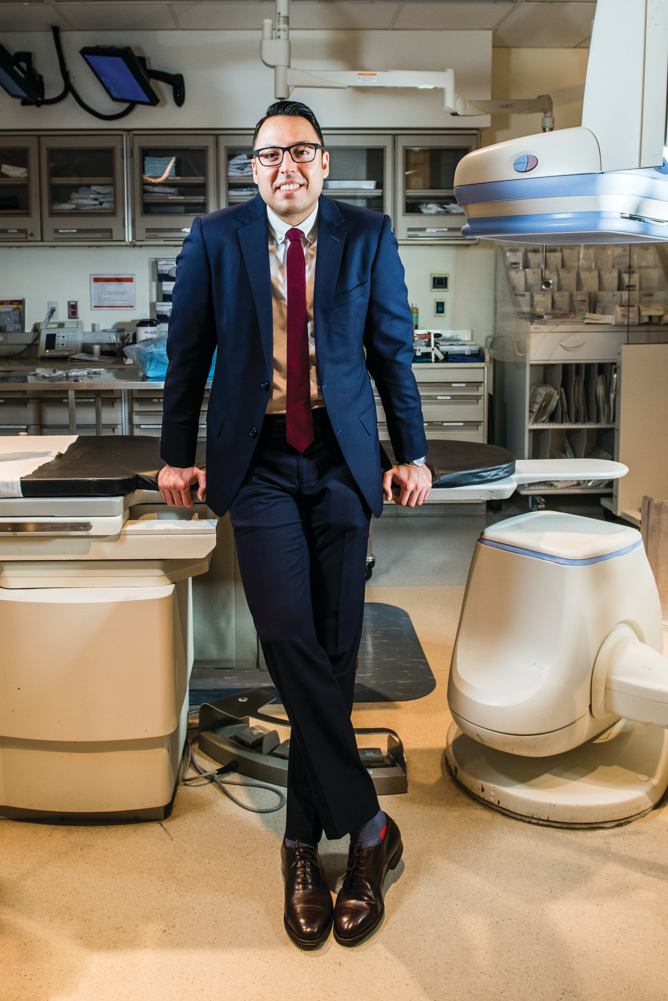 Dr. Babak Navi Dr. Babak Navi